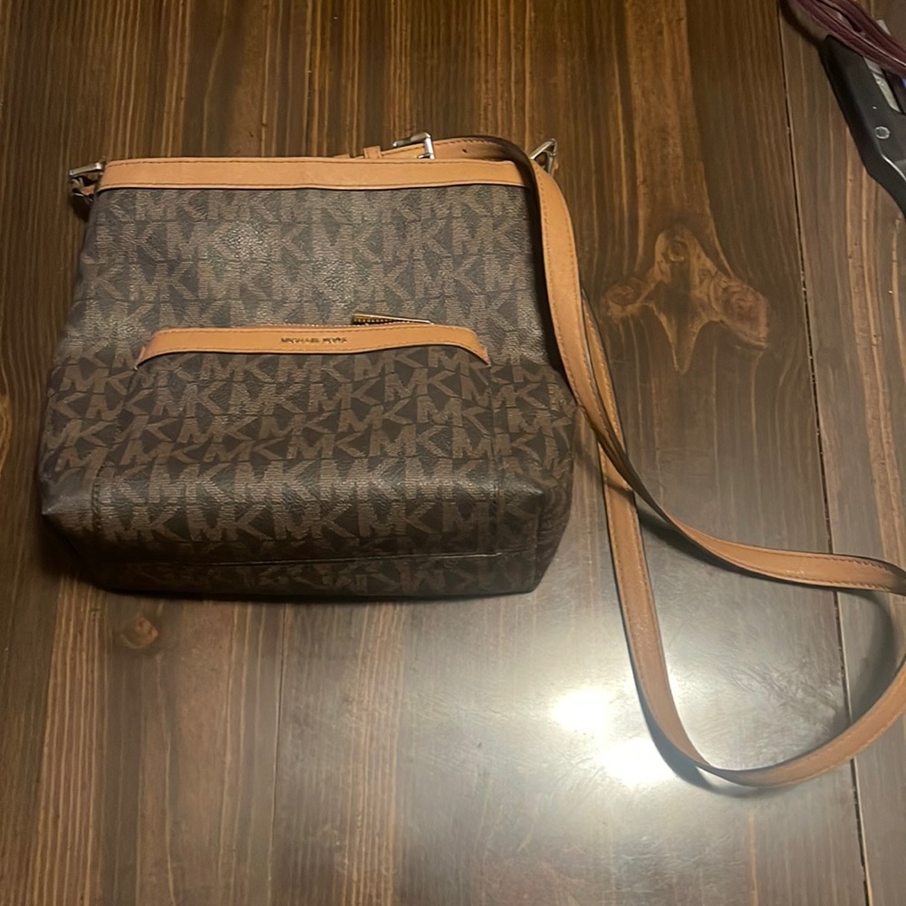 Michael Kors crossbody